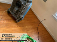 Feet Up Carpet Cleaning of Davie (1) - Почистване и почистващи услуги