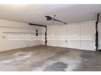Kendall Garage Door Pros (3) - Παράθυρα, πόρτες & θερμοκήπια