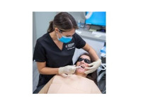 Endodontic Excellence of Atlanta (3) - Zubní lékař