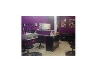 Queens Hair Braiding Salon (1) - نائی-ہئیر ڈریسرز