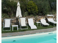 Alaka'i Pool Deck (2) - Zwembaden & Spa Services