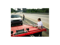 Hillside Tow Truck (3) - Removals & Transport