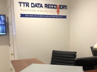 TTR Data Recovery Services - Schaumburg (6) - Компјутерски продавници, продажба и поправки