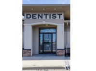 Monticello Family Dental (2) - ڈینٹسٹ/دندان ساز