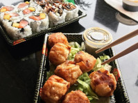 Sushi Sushi (2) - Food & Drink