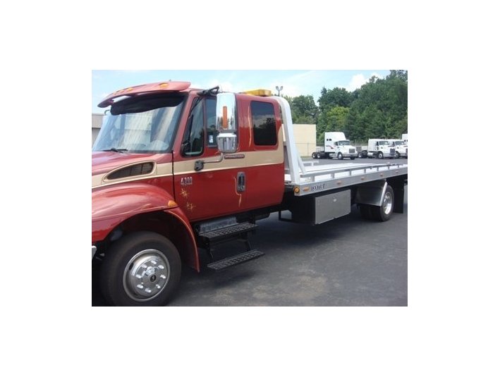 Rescue Tow Truck - Car Repairs & Motor Service