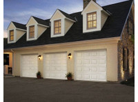 Tip Top Garage Doors (2) - Construção, Artesãos e Comércios