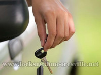 Locksmith Mooresville (3) - Security services
