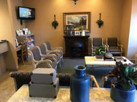 Danner Family & Cosmetic Dentistry (1) - Stomatolodzy