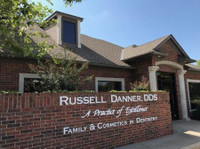 Danner Family & Cosmetic Dentistry (3) - Dentistas