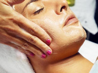 Bonsila Makeup & Skincare Studio (3) - Beauty Treatments