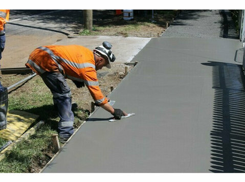 Oregon City Concrete & Paving - Construction Services