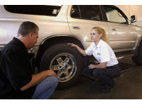 Les Schwab Tires – Barbur Blvd. (6) - Réparation de voitures