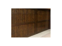 Hutchins Garage Doors (4) - Παράθυρα, πόρτες & θερμοκήπια