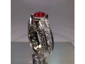 Eaton Custom Jewelers - Бижутерия