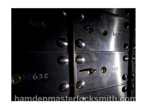 Hamden Master Locksmith - Охранителни услуги