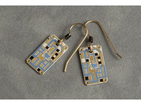 Transistor sister : Electronic Jewelry Designs - Jewellery