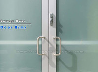 Burien Garage Door (5) - Κατασκευαστικές εταιρείες