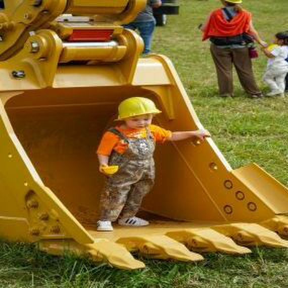 Dozer Day 2024 an opportunity for kids to operate construction