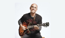 Larry Carlton presented by Ronnie Scott's (jazz guitar, fusion, funk)