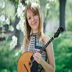 Mandolins Spring Up at the Music Mansion