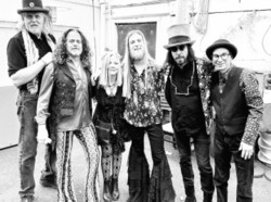 The Slambovian Circus of Dreams Bring Summer Fun to Sellersville Theatre