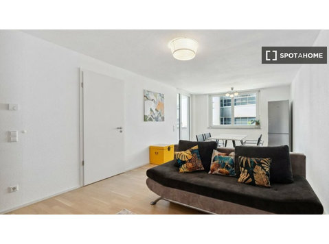 Appartamento con 2 camere da letto in affitto a Böblingen,… - Appartamenti