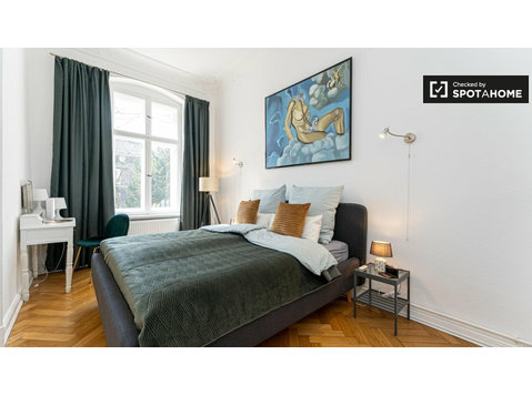 Großzügige Wohnung mit 1 Schlafzimmer en Berlín-Steglitz - Lejligheder