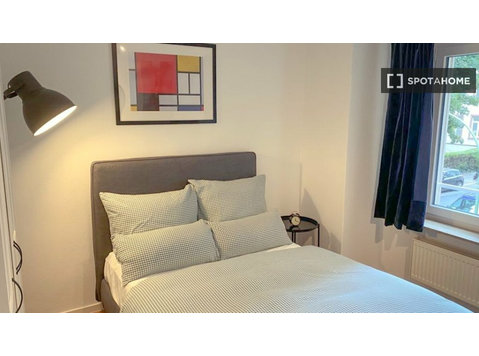 Habitación en el elegante apartamento de 2 dormitorios… - Til Leie