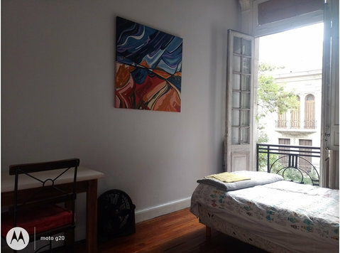 Recoleta. Habitacion individual en casa compartida. (1) - Flatshare