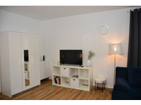 Modern studio apartment for up to four people close to the… - For Rent