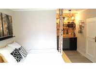 ☆ Small studio apartment with terrace / App. WALD by TILLY ☆ - Til Leie