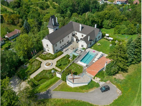 La Petite Ivy | Five Bedroom Château with Pool, Sauna,… - For Rent