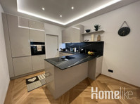 Stylish building and quiet downtown location - Apartmány