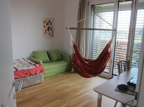 Room in shared apartment next at Park at Hauptbahnhof - Flatshare