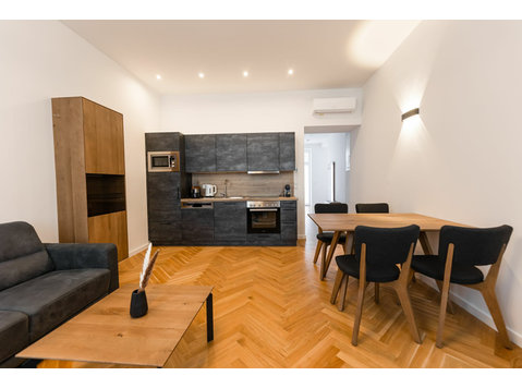 Apartment with Balcony in Vienna - For Rent