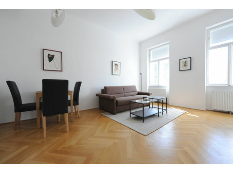 Beautiful, modern apartment near city center (Vienna) - 	
Uthyres