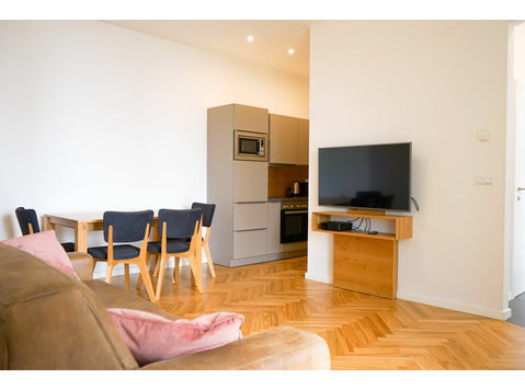 Elegant and modern living in Vienna - For Rent