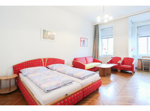 Großes Apartment für 4 Personen in 2 Schlafräumen - K pronájmu