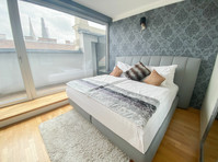 LUXURIOUSLY FURNISHED SERVICED APARTMENT - VOTIV PARK - Te Huur