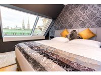 LUXURIOUSLY FURNISHED SERVICED APARTMENT - VOTIV PARK - Te Huur
