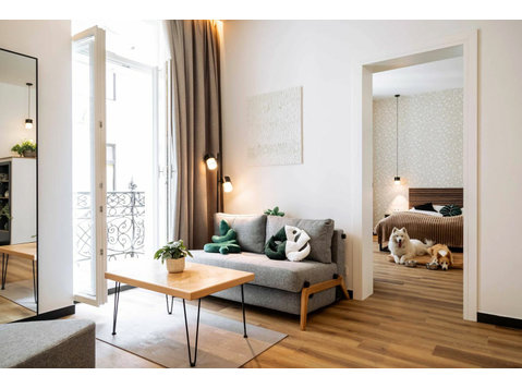 Loft-style apartment with balcony - Za iznajmljivanje