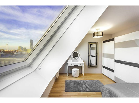 Luxus Duplex Suite Apartment mit Terrasse - Zu Vermieten