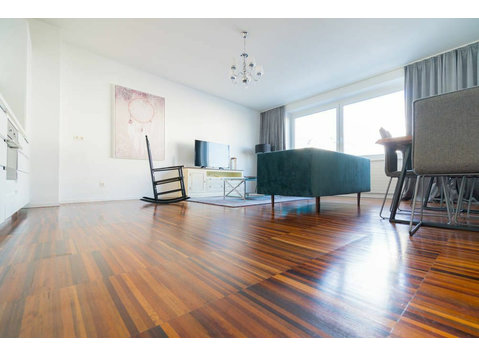 Moderne Wohnung mit viel Platz mit direktem Blick auf den… - Zu Vermieten