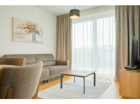 Studio Apartment with Balcony in Vienna - Kiralık