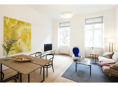 Tasteful and modernly furnished apartment in Vienna located… - Aluguel