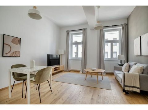 Vorgartenstraße 1BR, near Danube & Metro U1 - For Rent