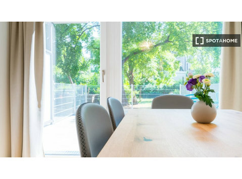 Apartamento de 2 dormitorios en alquiler en Viena - Pisos