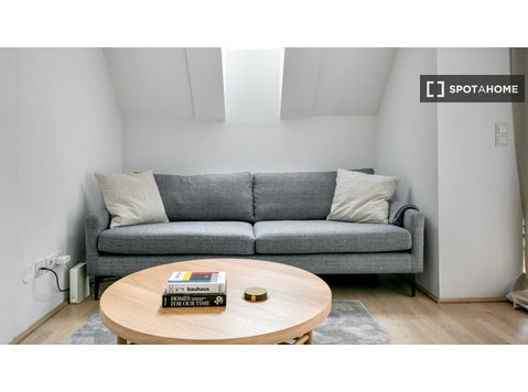 Apartamento de 3 dormitorios en alquiler en Viena - Pisos