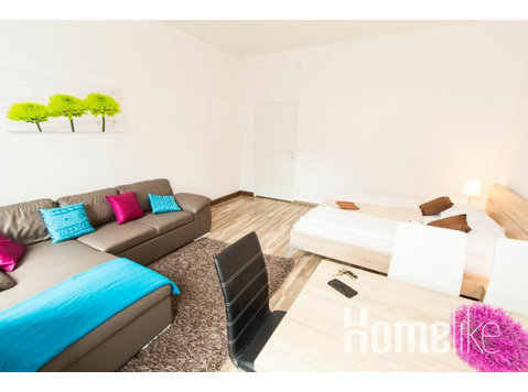 Apartment with 2 separate rooms - near U4 - Apartman Daireleri